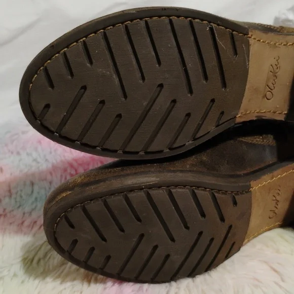 Olukai Kalulani Boot Seal Brown Mustang Distressed Boots Sz.7 Gently Worn - Picture 6 of 16